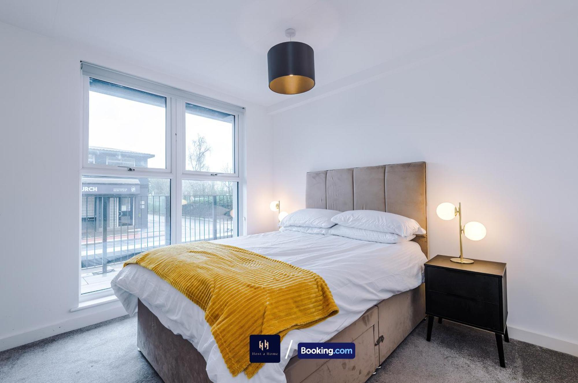 Modern 2 Bed Apartment With Balcony By Host A Home Manchester Exterior foto